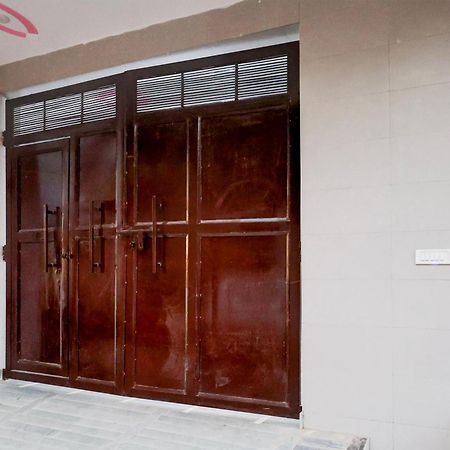 Hotel The Arrow Near Paschim Vihar Deli Exterior foto
