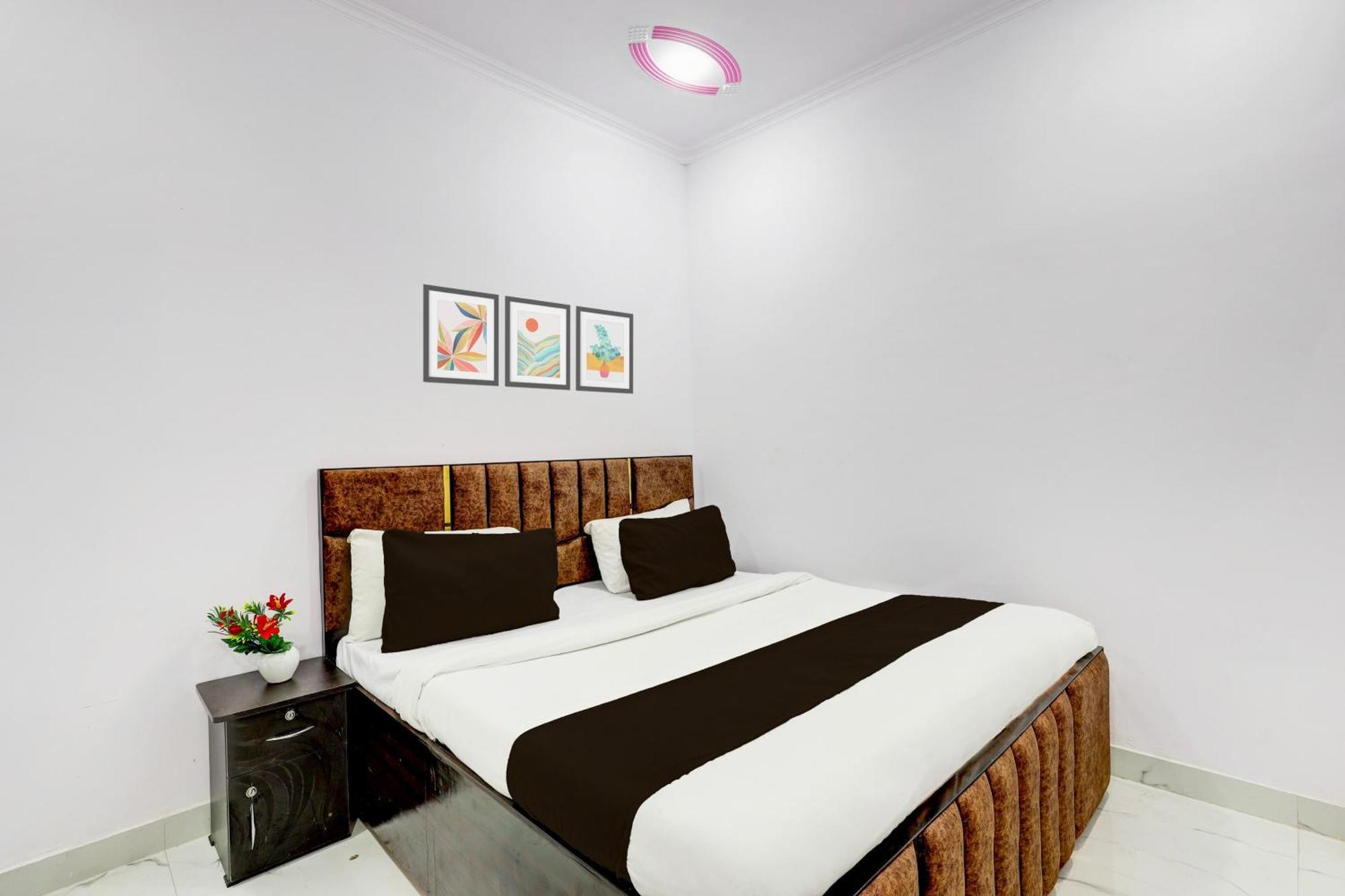 Hotel The Arrow Near Paschim Vihar Deli Exterior foto