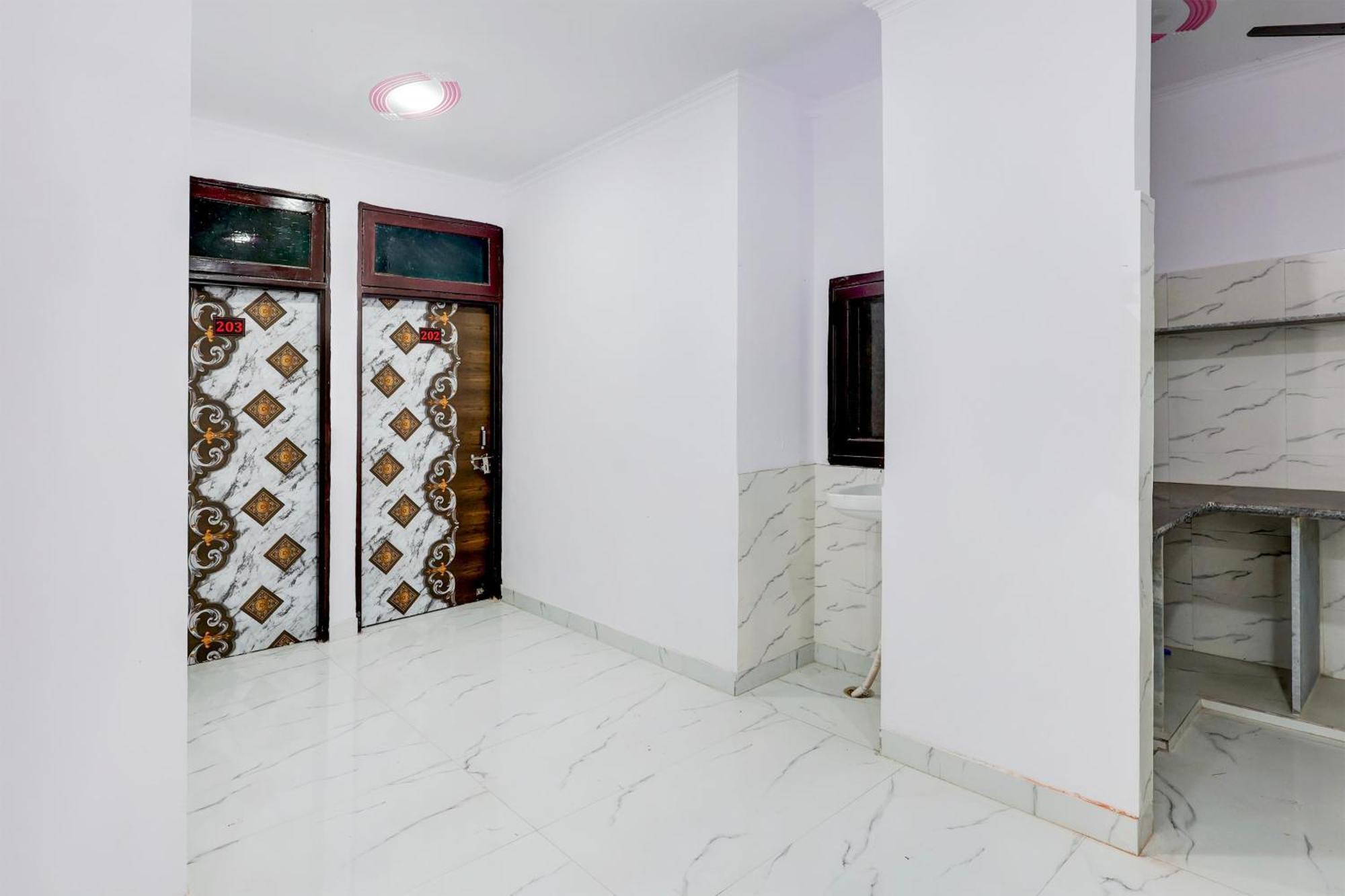 Hotel The Arrow Near Paschim Vihar Deli Exterior foto